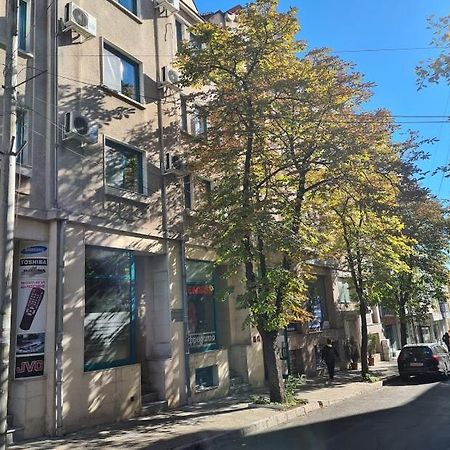 Hotel Oazis Haskovo Exterior photo